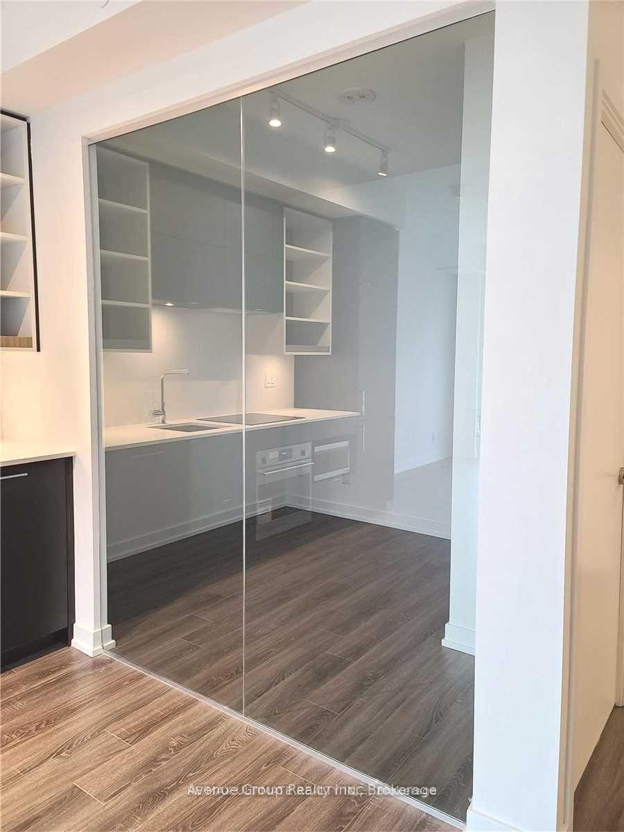 Photo 4 of Unit 2012, 20 Edward Street, Toronto, Bay Street Corridor — HOMEH