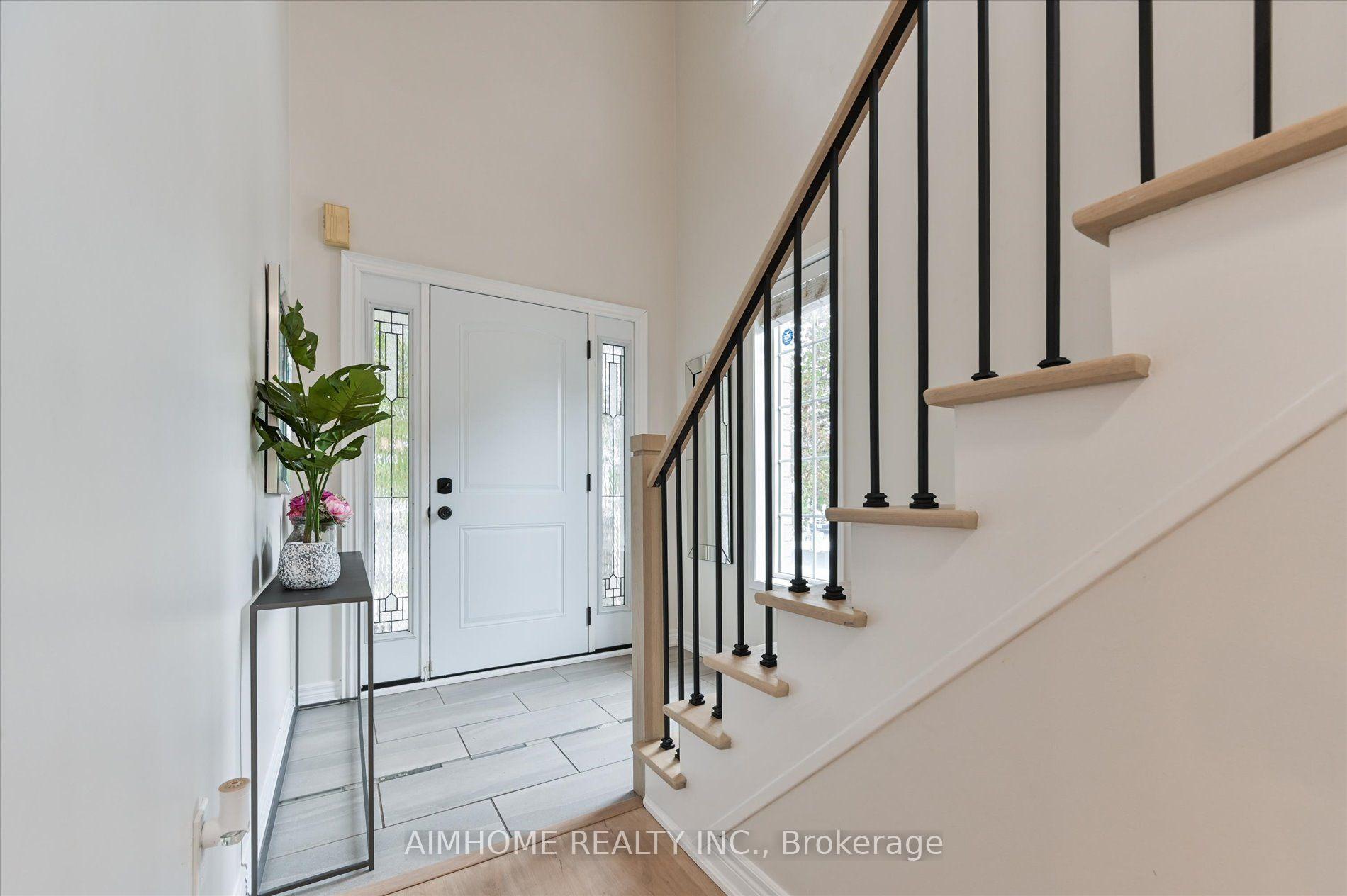 Photo 3 of 69 Senator Way, Caledon, Bolton North — HOMEH