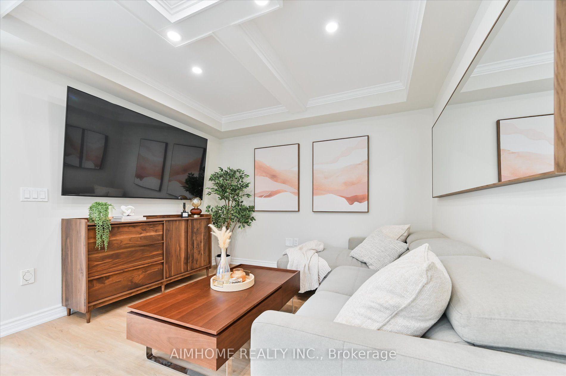 Photo 8 of 69 Senator Way, Caledon, Bolton North — HOMEH