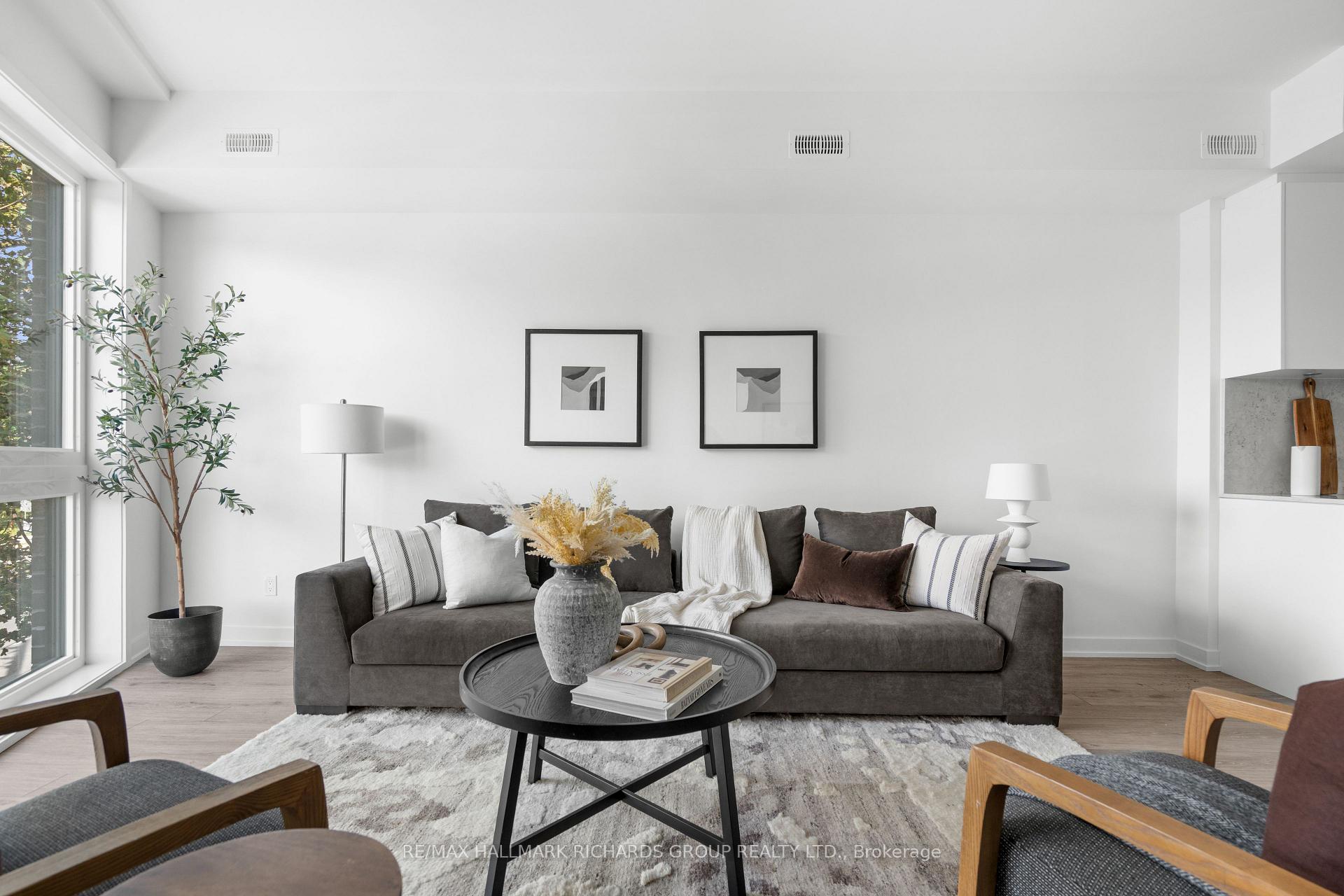 Photo 8 of Unit 39, 35 Birchcliff Avenue, Scarborough, Birchcliffe-Cliffside — HOMEH