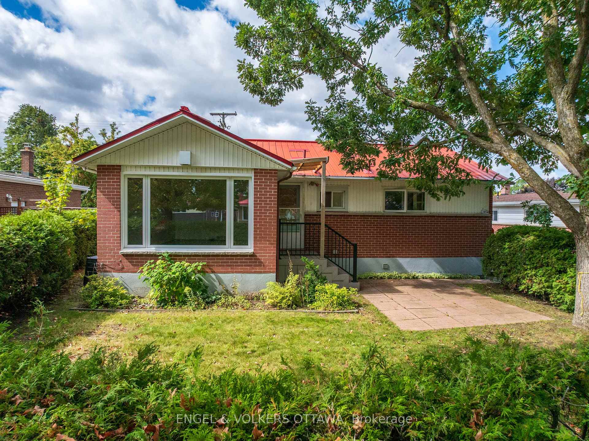Photo of 2034 Cornish Street