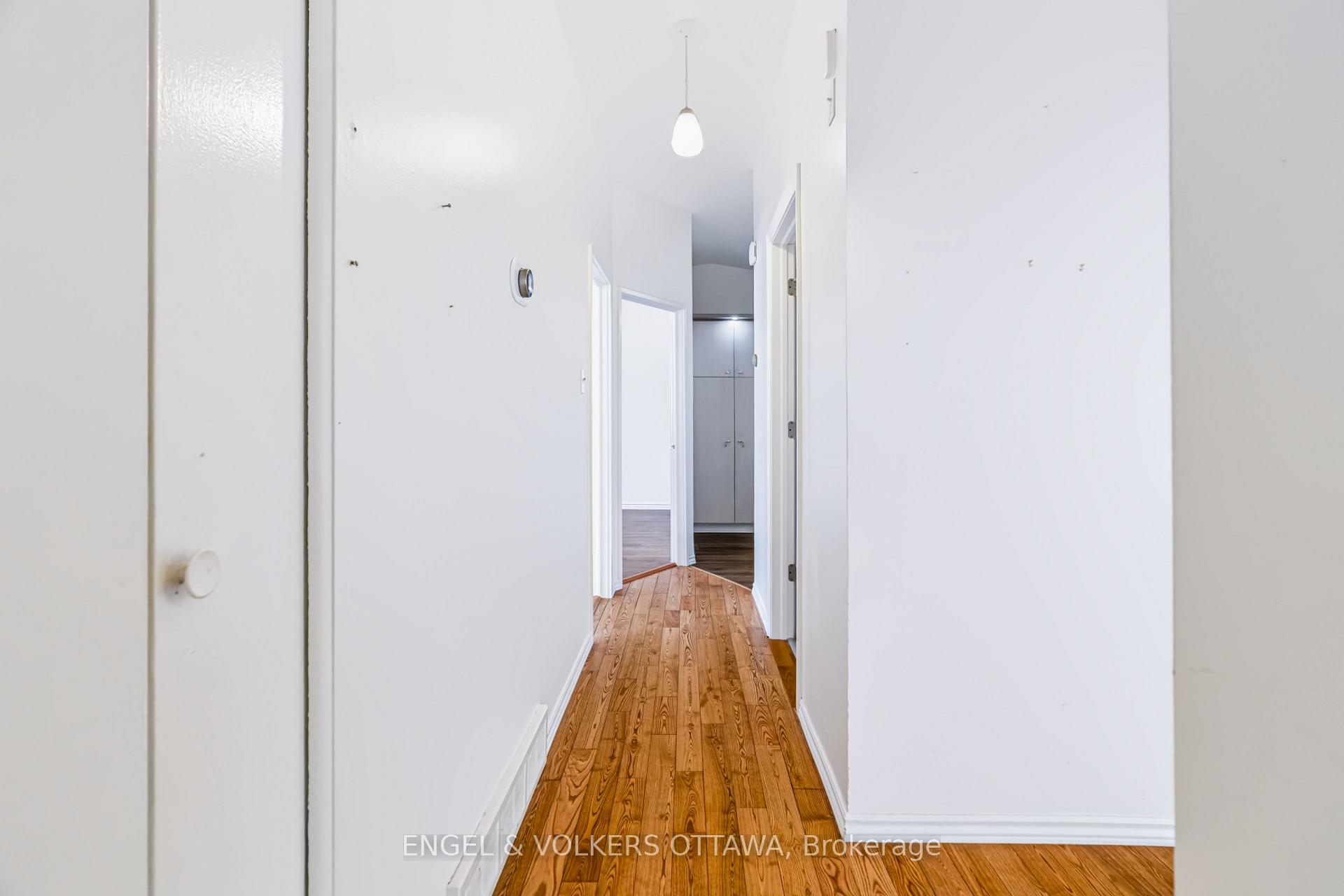 Photo 17 of 2034 Cornish Street, Ottawa, Elmvale Acres/Urbandale — HOMEH