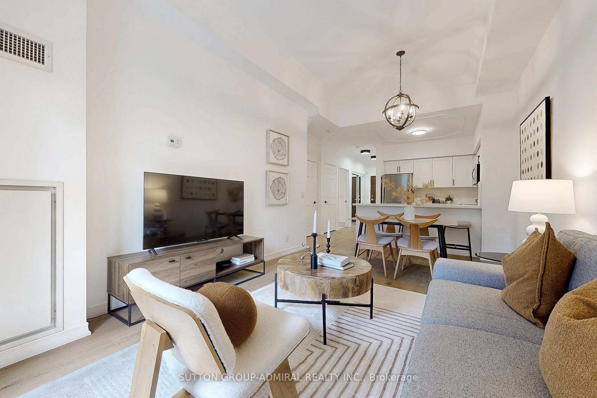 Photo 5 of Unit 102, 2 Maison Parc Court, Vaughan, Lakeview Estates — HOMEH