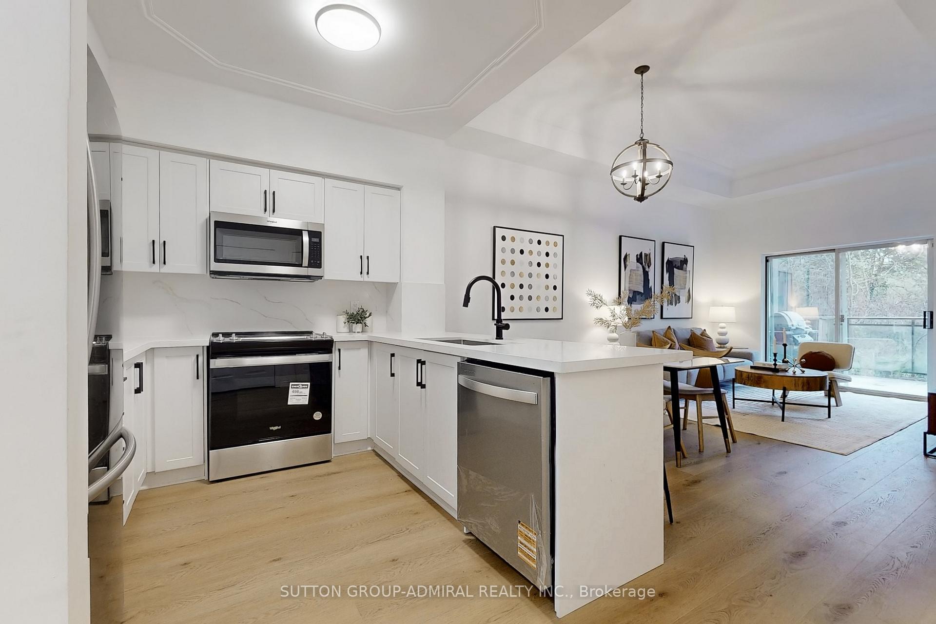 Photo 11 of Unit 102, 2 Maison Parc Court, Vaughan, Lakeview Estates — HOMEH
