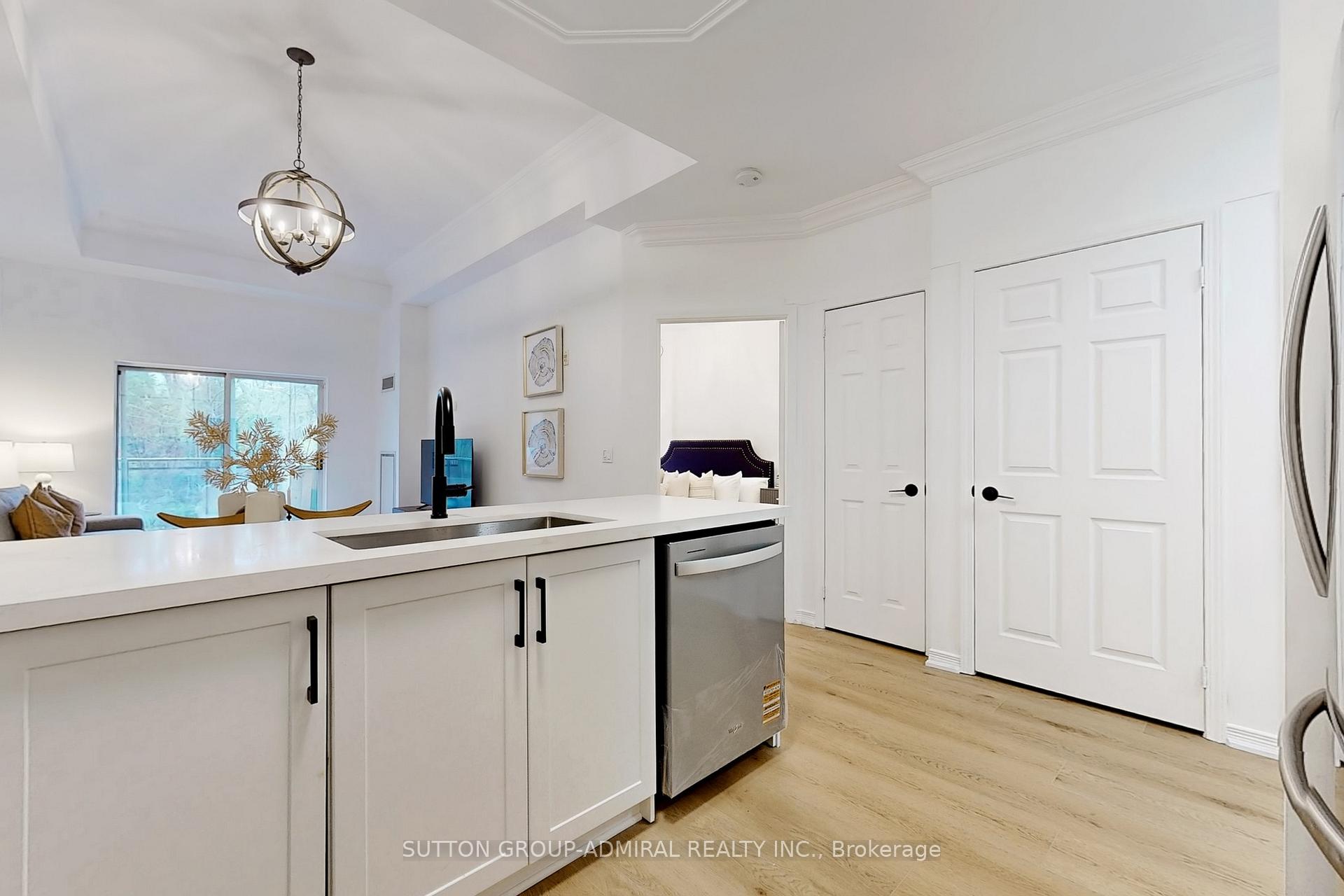 Photo 13 of Unit 102, 2 Maison Parc Court, Vaughan, Lakeview Estates — HOMEH