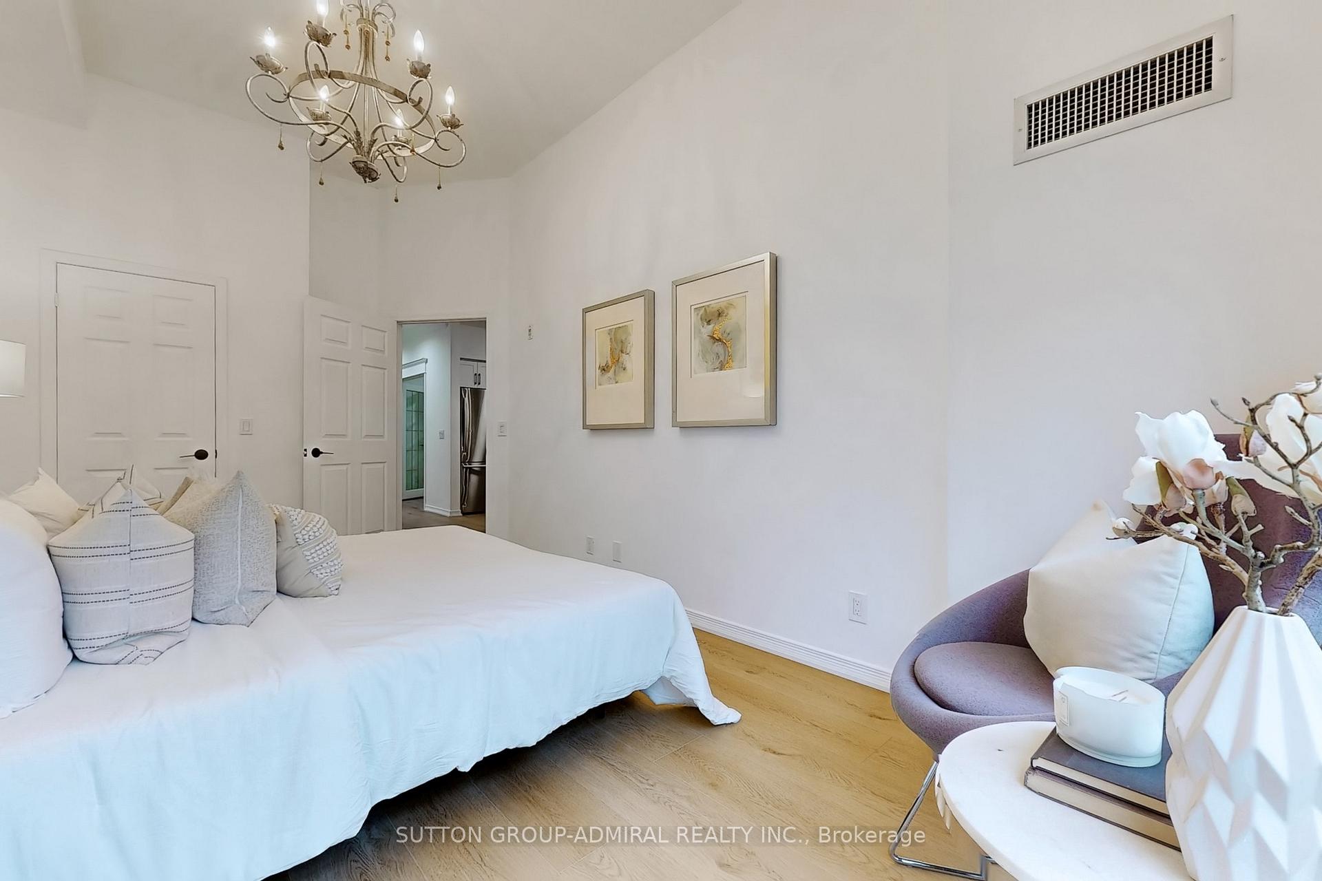 Photo 17 of Unit 102, 2 Maison Parc Court, Vaughan, Lakeview Estates — HOMEH