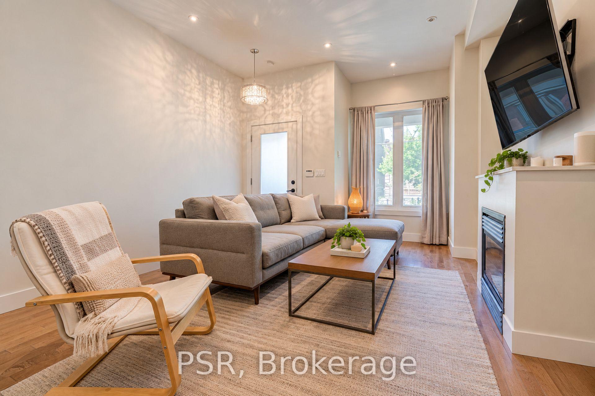 Photo 1 of Unit Main, 143 Montrose Avenue, Toronto, Trinity-Bellwoods — HOMEH