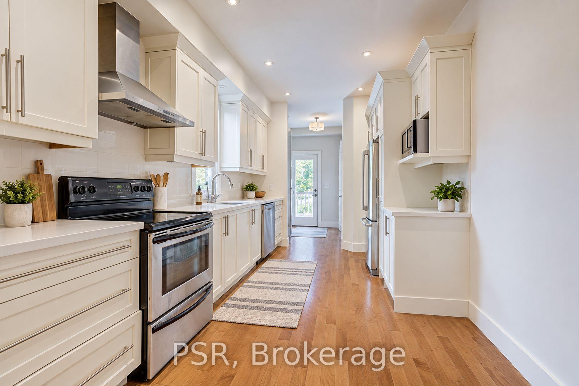 Photo 5 of Unit Main, 143 Montrose Avenue, Toronto, Trinity-Bellwoods — HOMEH