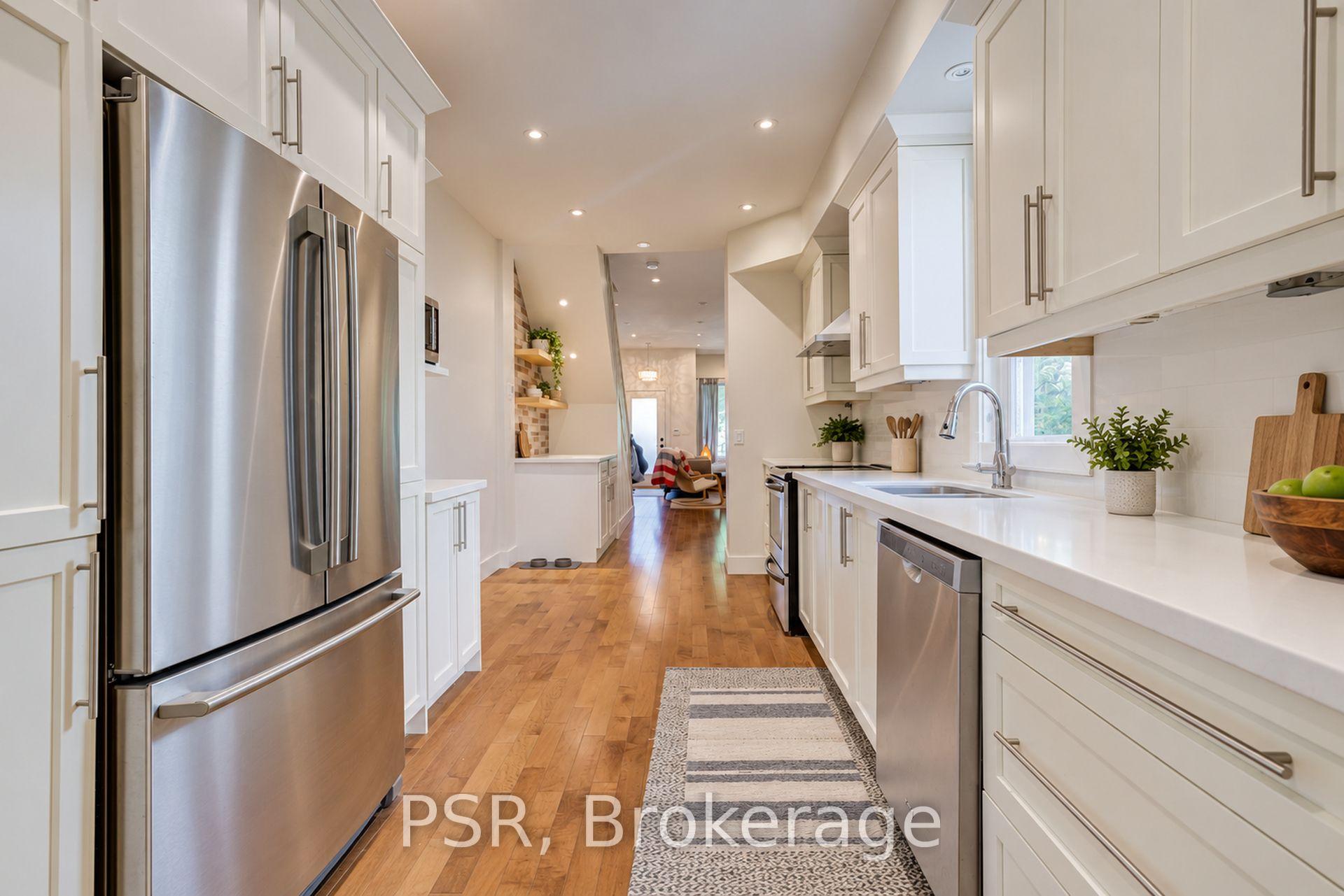Photo 6 of Unit Main, 143 Montrose Avenue, Toronto, Trinity-Bellwoods — HOMEH