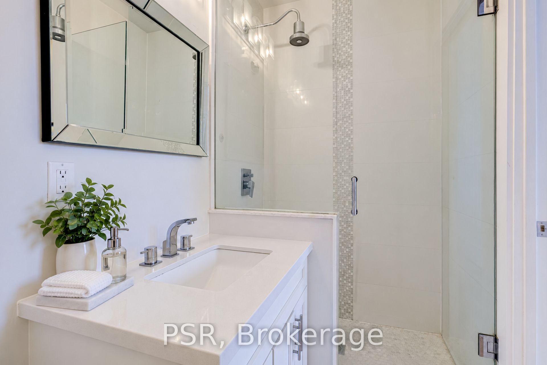 Photo 11 of Unit Main, 143 Montrose Avenue, Toronto, Trinity-Bellwoods — HOMEH