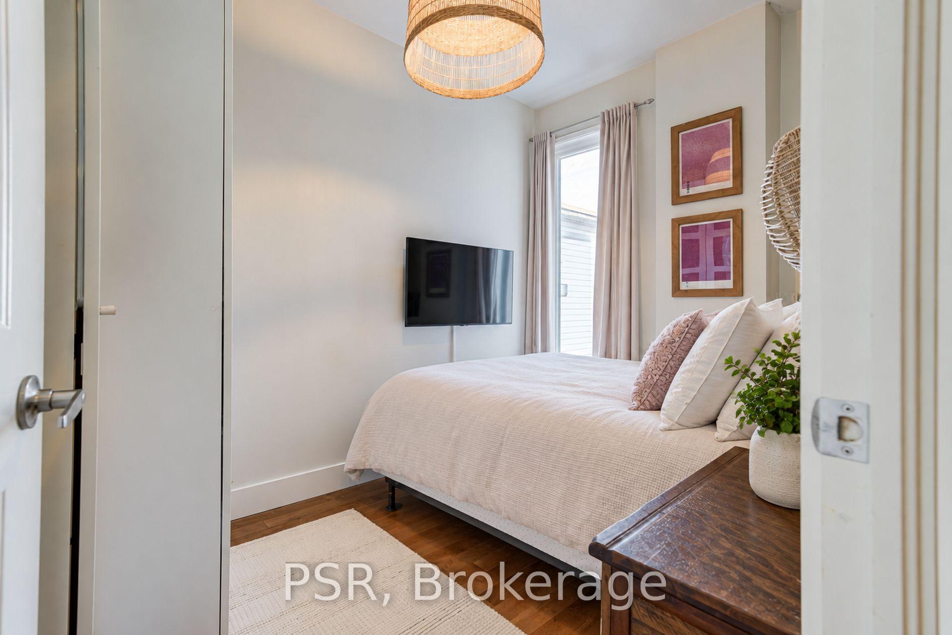 Photo 15 of Unit Main, 143 Montrose Avenue, Toronto, Trinity-Bellwoods — HOMEH