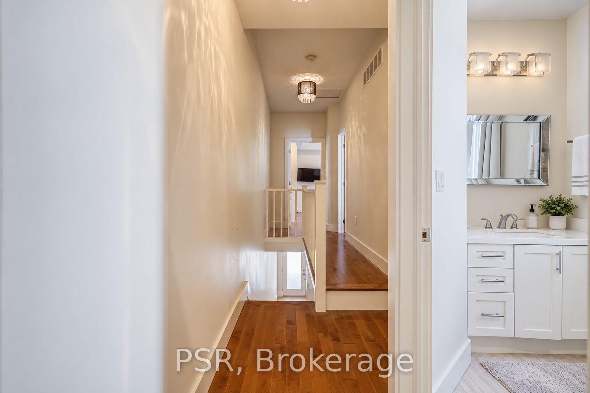 Photo 17 of Unit Main, 143 Montrose Avenue, Toronto, Trinity-Bellwoods — HOMEH