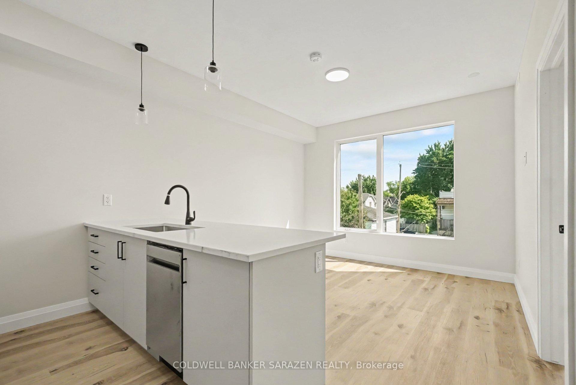Photo 4 of Unit 302, 42 Mcarthur Avenue, Ottawa, Vanier — HOMEH