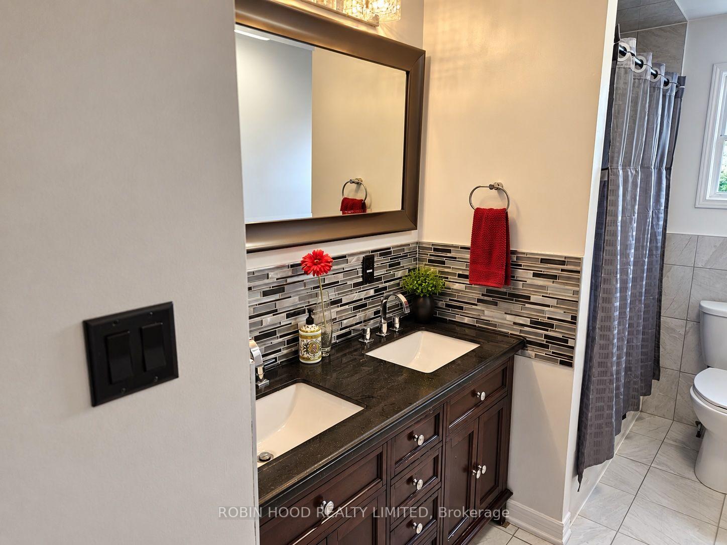 Photo 11 of Unit 0, 270 Vodden Street, Brampton, Brampton East — HOMEH