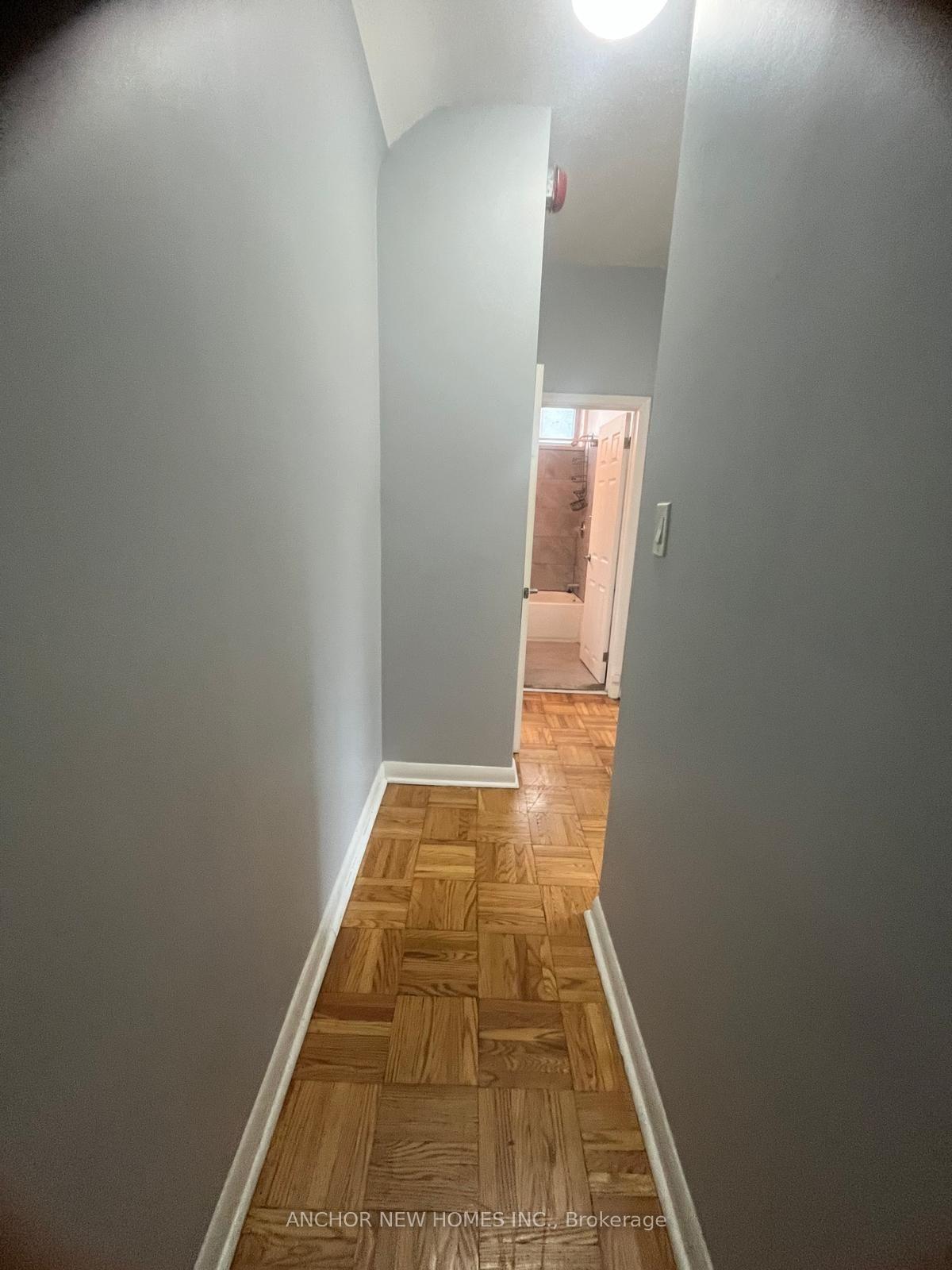 Photo 10 of Unit #3 Lower Level, 3 Hartham Place, North York, Downsview-Roding-CFB — HOMEH