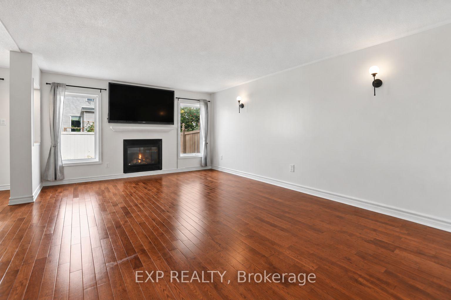 Photo 11 of 322 Foxridge Way, Ottawa, Barrhaven - Strandherd — HOMEH
