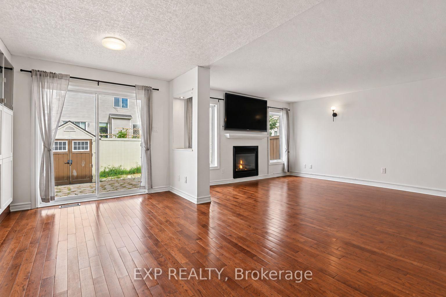 Photo 18 of 322 Foxridge Way, Ottawa, Barrhaven - Strandherd — HOMEH
