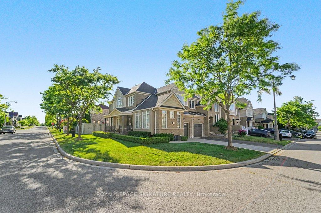 Photo 2 of 22 Ulson Drive, Richmond Hill, Oak Ridges — HOMEH