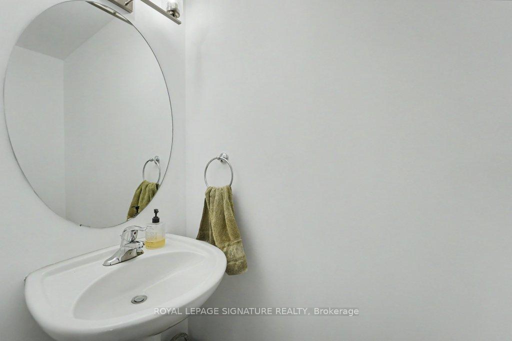 Photo 21 of 22 Ulson Drive, Richmond Hill, Oak Ridges — HOMEH