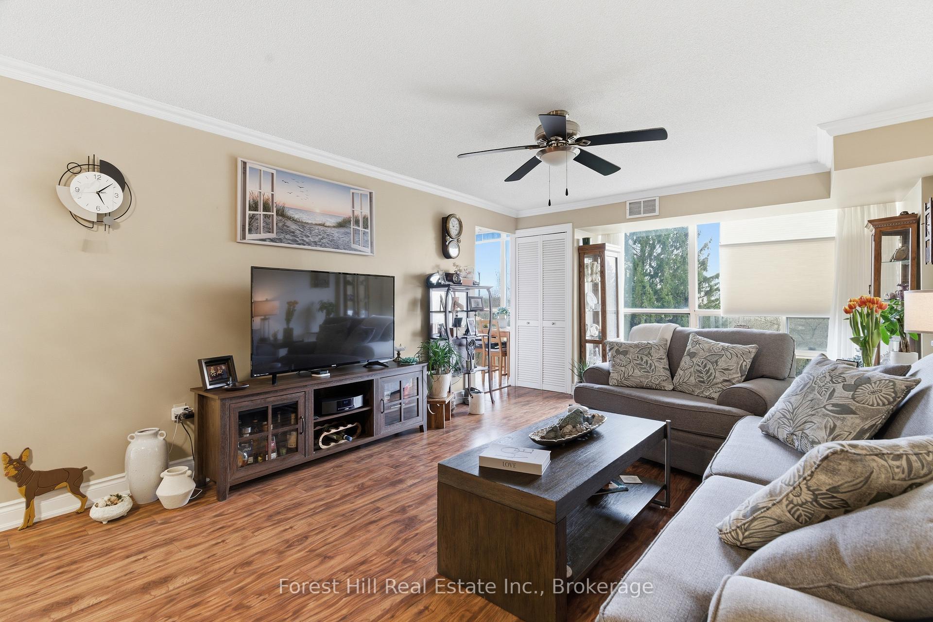 Photo 4 of Unit 402, 55 Blue Springs Drive, Waterloo, Colonial Acres — HOMEH