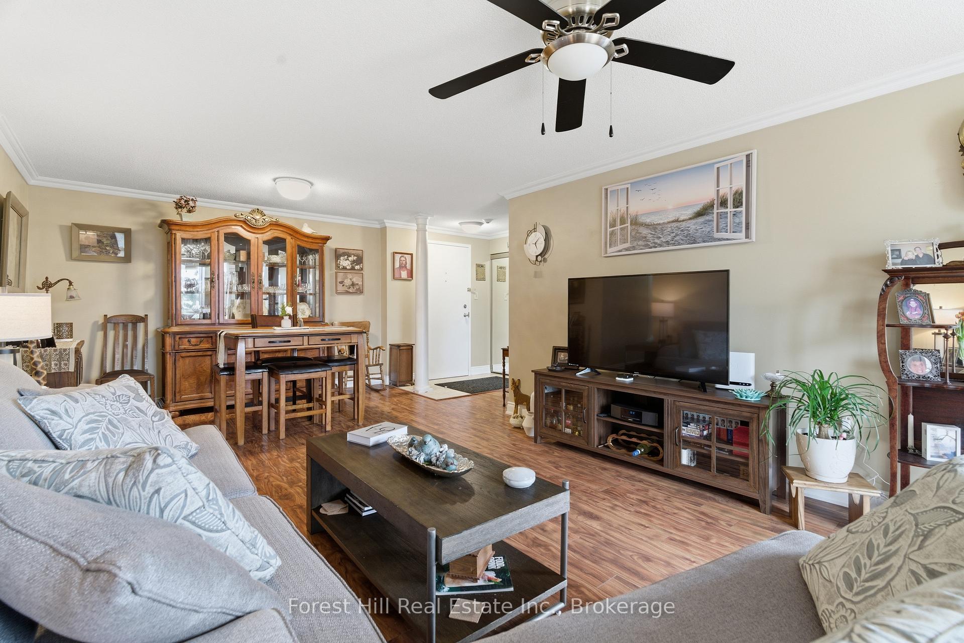 Photo 11 of Unit 402, 55 Blue Springs Drive, Waterloo, Colonial Acres — HOMEH