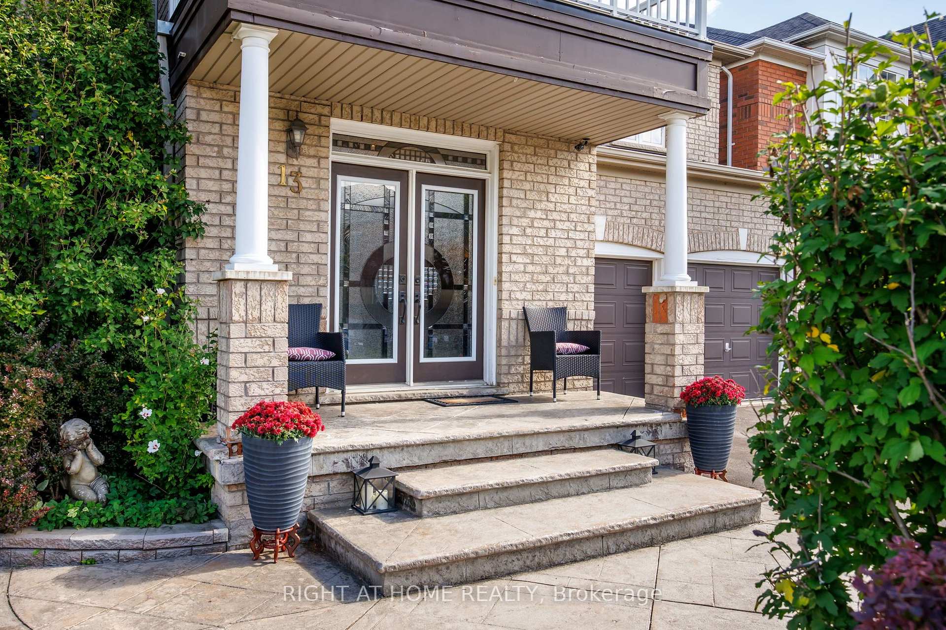 Photo 2 of 13 Cassinway Road, Brampton, Sandringham-Wellington — HOMEH
