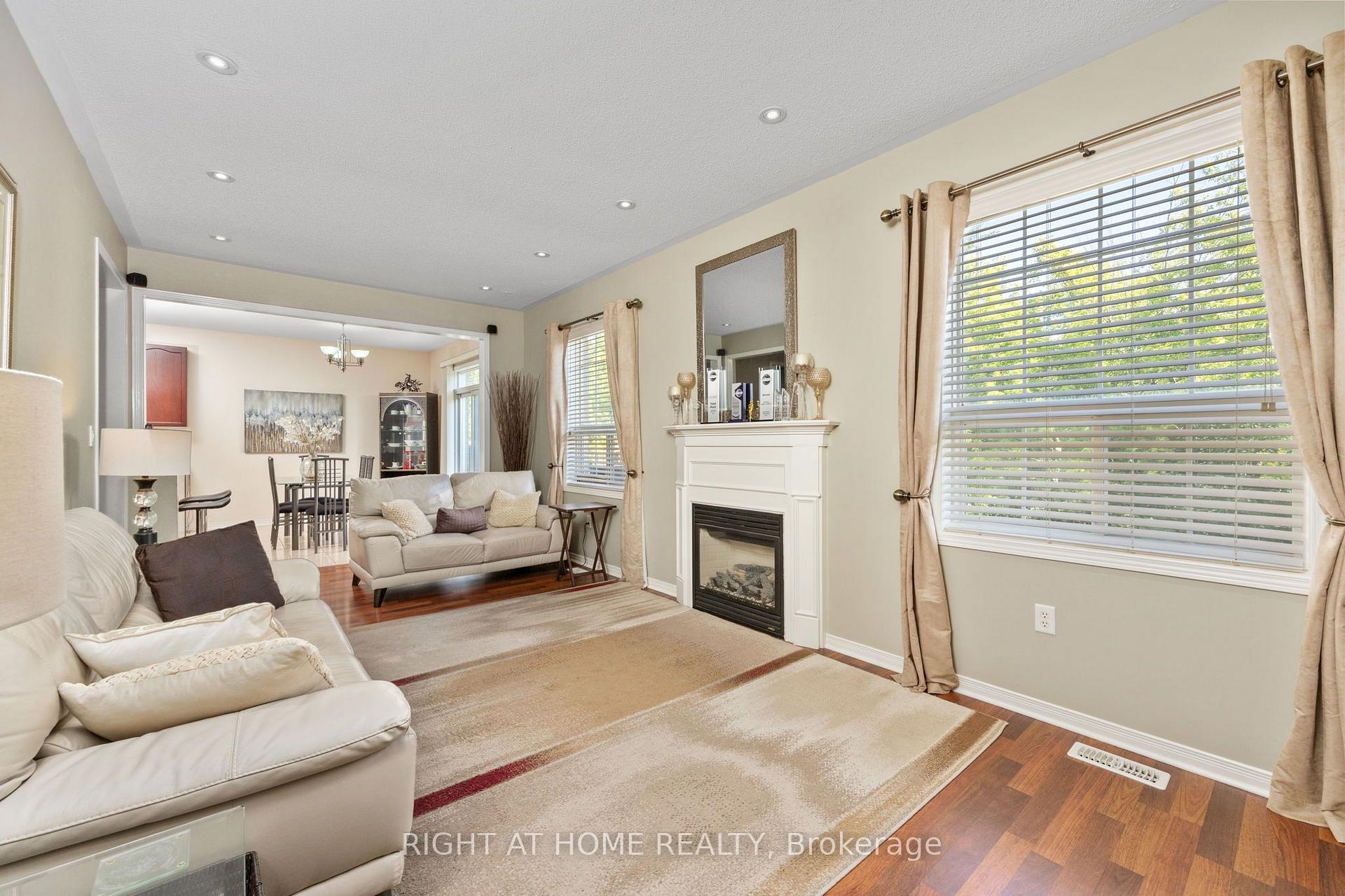 Photo 14 of 13 Cassinway Road, Brampton, Sandringham-Wellington — HOMEH