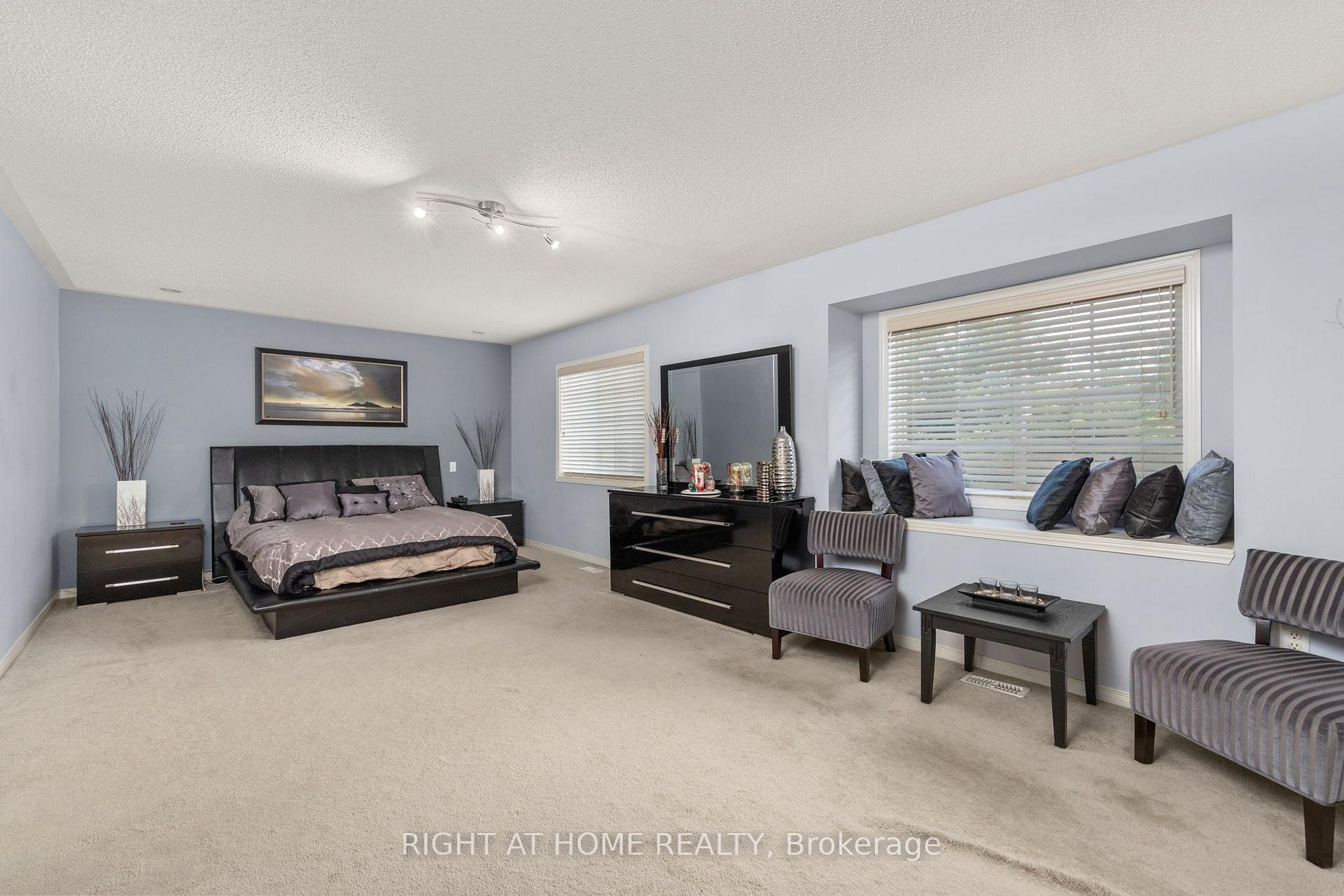 Photo 16 of 13 Cassinway Road, Brampton, Sandringham-Wellington — HOMEH