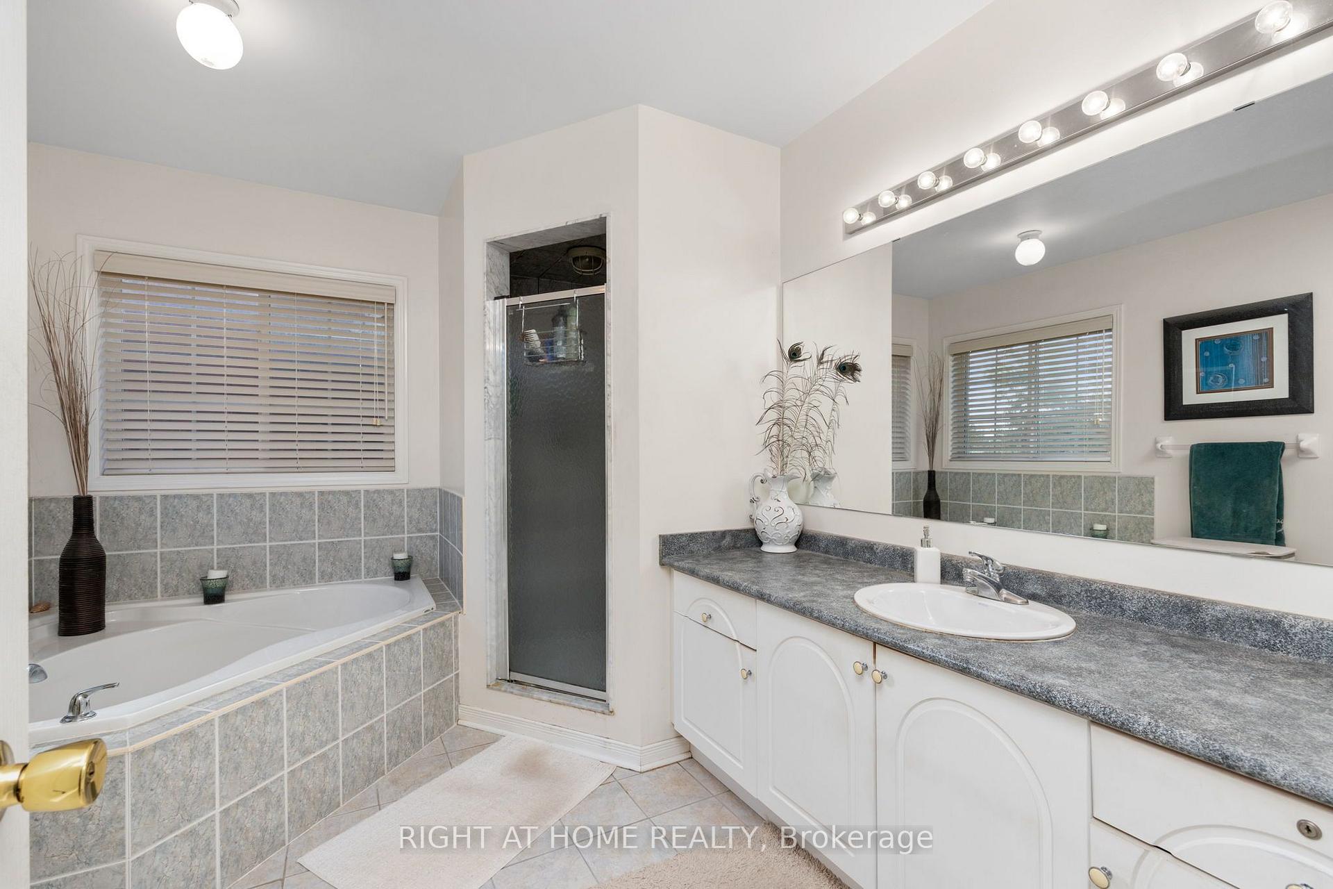 Photo 18 of 13 Cassinway Road, Brampton, Sandringham-Wellington — HOMEH