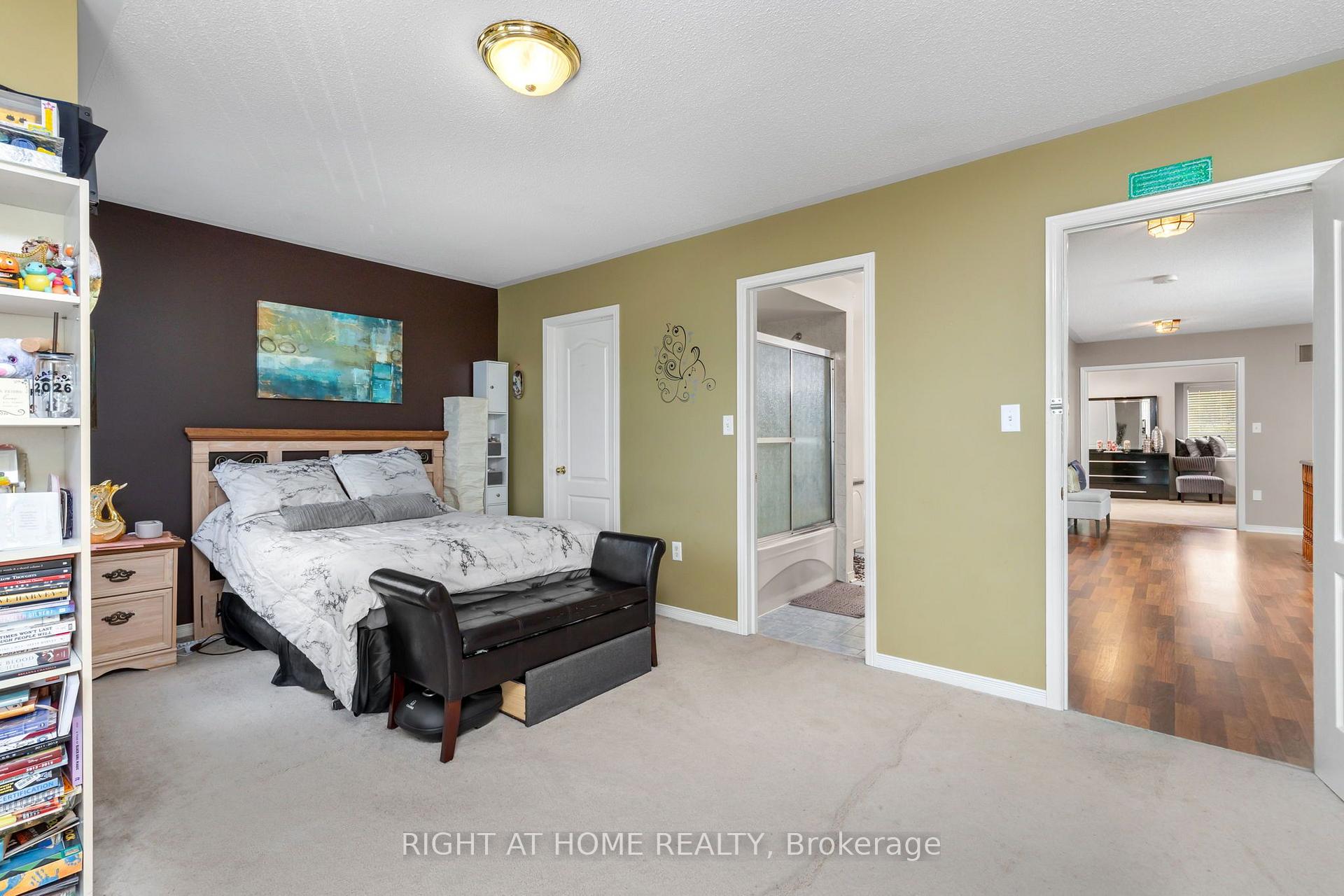 Photo 23 of 13 Cassinway Road, Brampton, Sandringham-Wellington — HOMEH