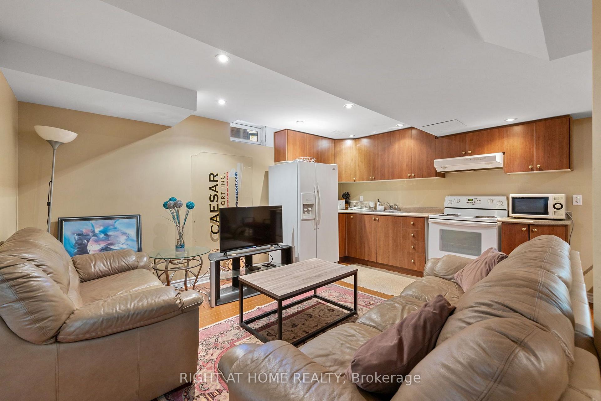 Photo 27 of 13 Cassinway Road, Brampton, Sandringham-Wellington — HOMEH