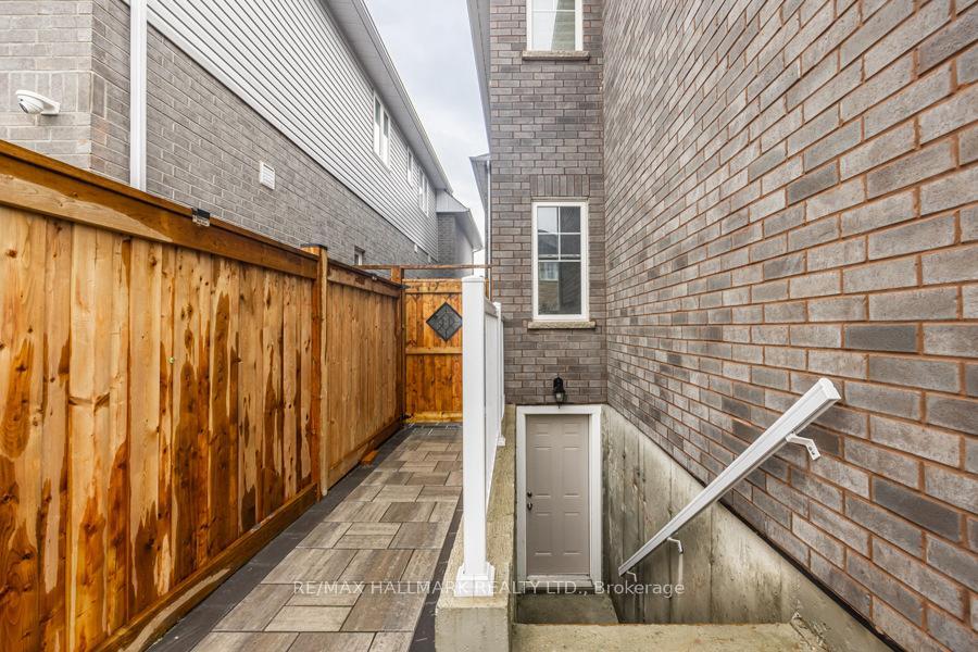 Photo 13 of 58 Jevons Drive, Ajax, South East — HOMEH