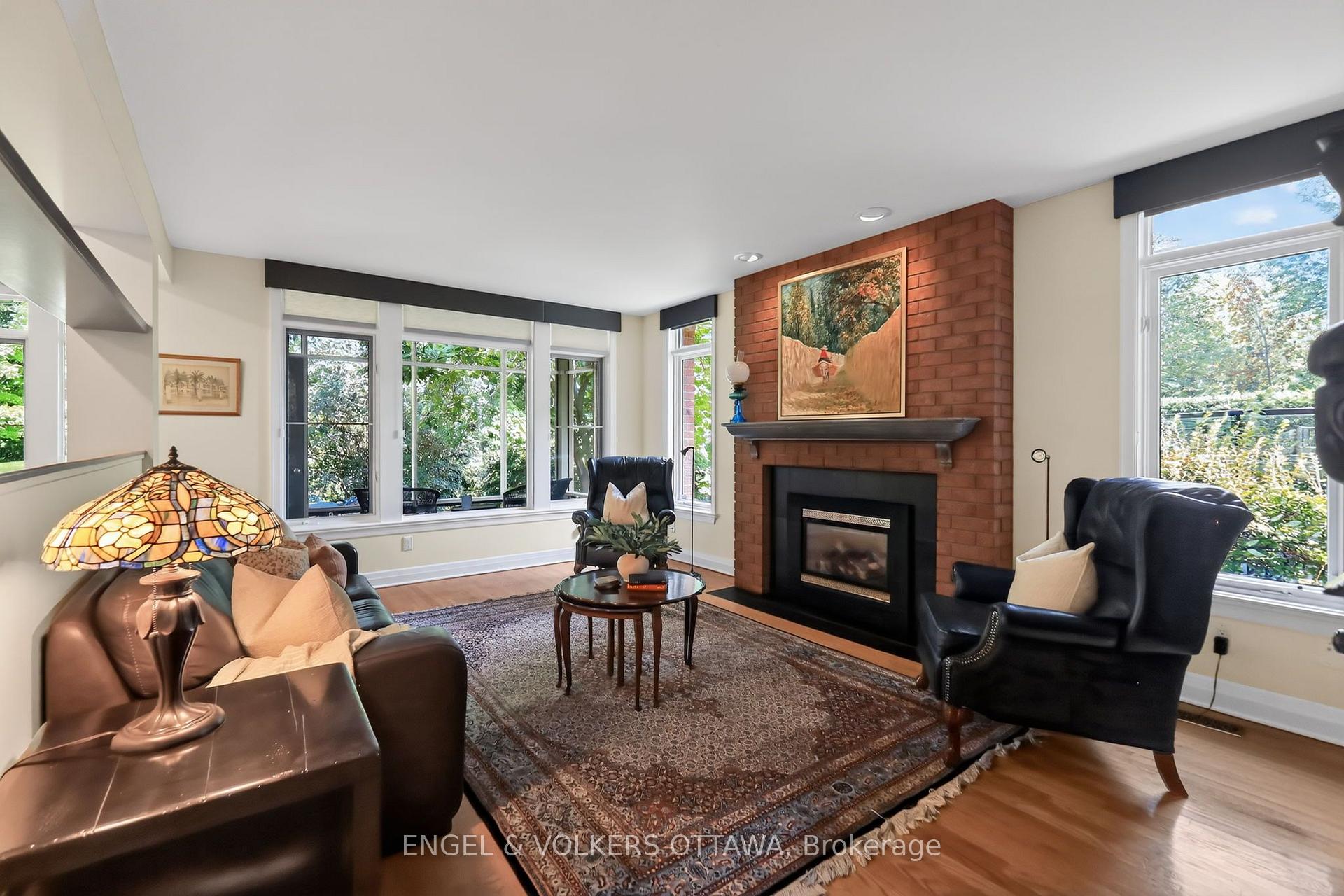 Photo 15 of 13 Chinook Crescent, Ottawa, Bruce Farm/Graham Park/Qualicum/Bellands — HOMEH
