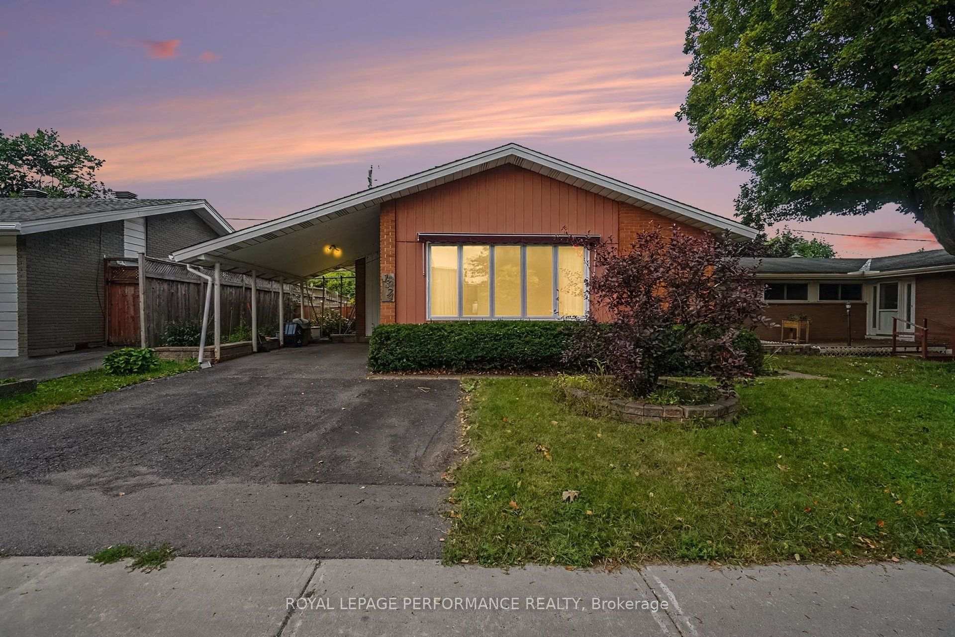 Photo 1 of 1374 Highgate Road, Ottawa, Parkway Park — HOMEH