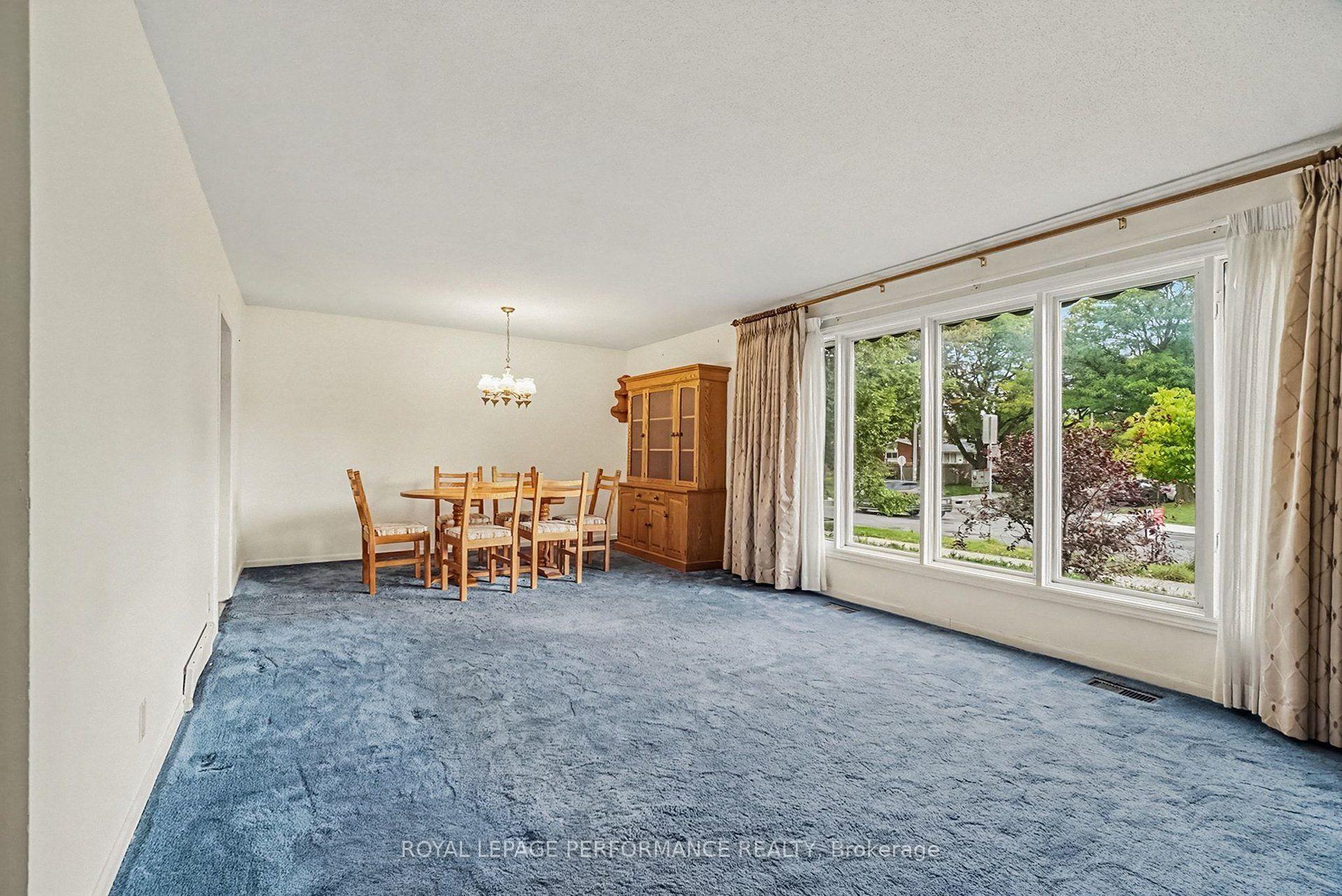 Photo 5 of 1374 Highgate Road, Ottawa, Parkway Park — HOMEH