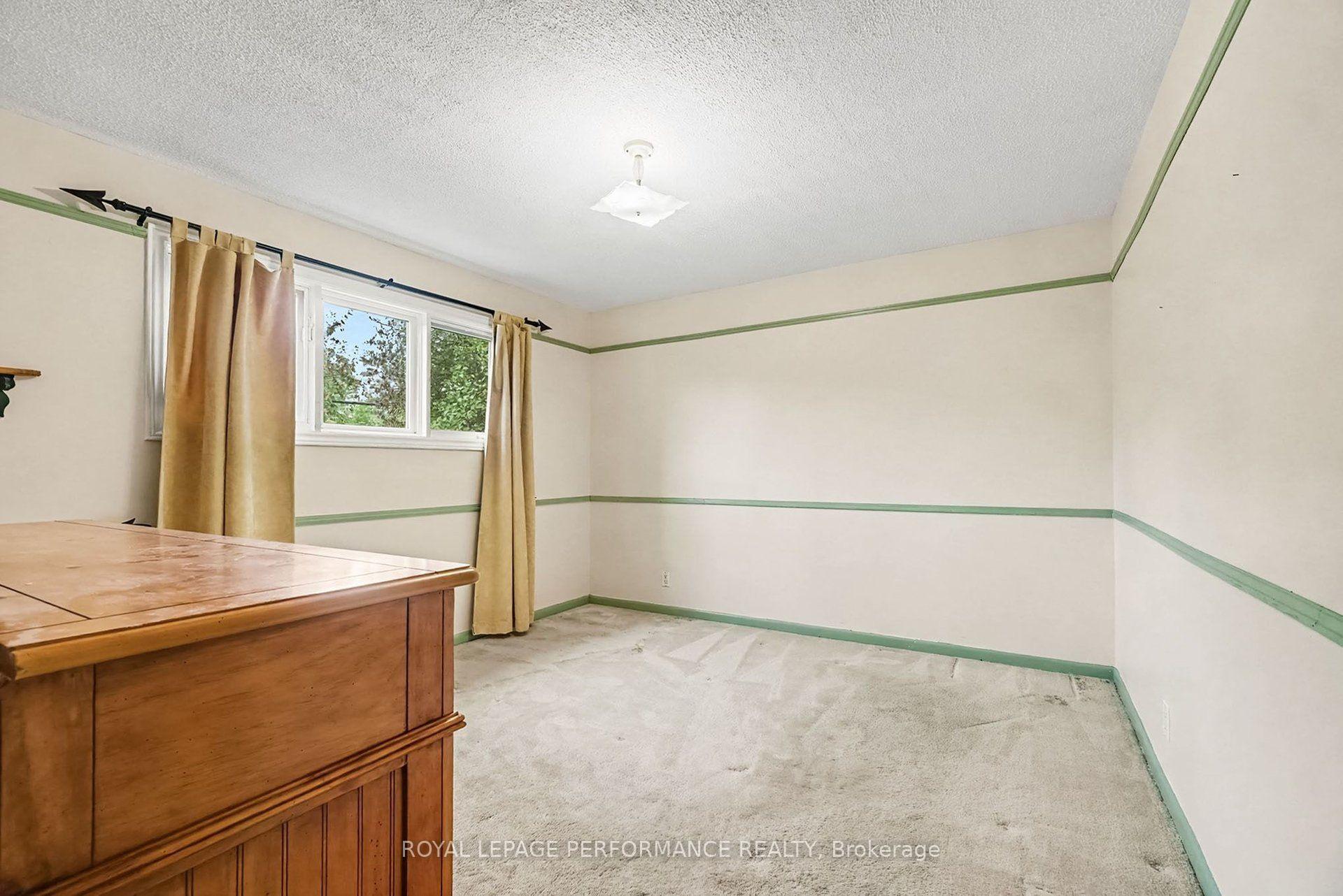 Photo 13 of 1374 Highgate Road, Ottawa, Parkway Park — HOMEH