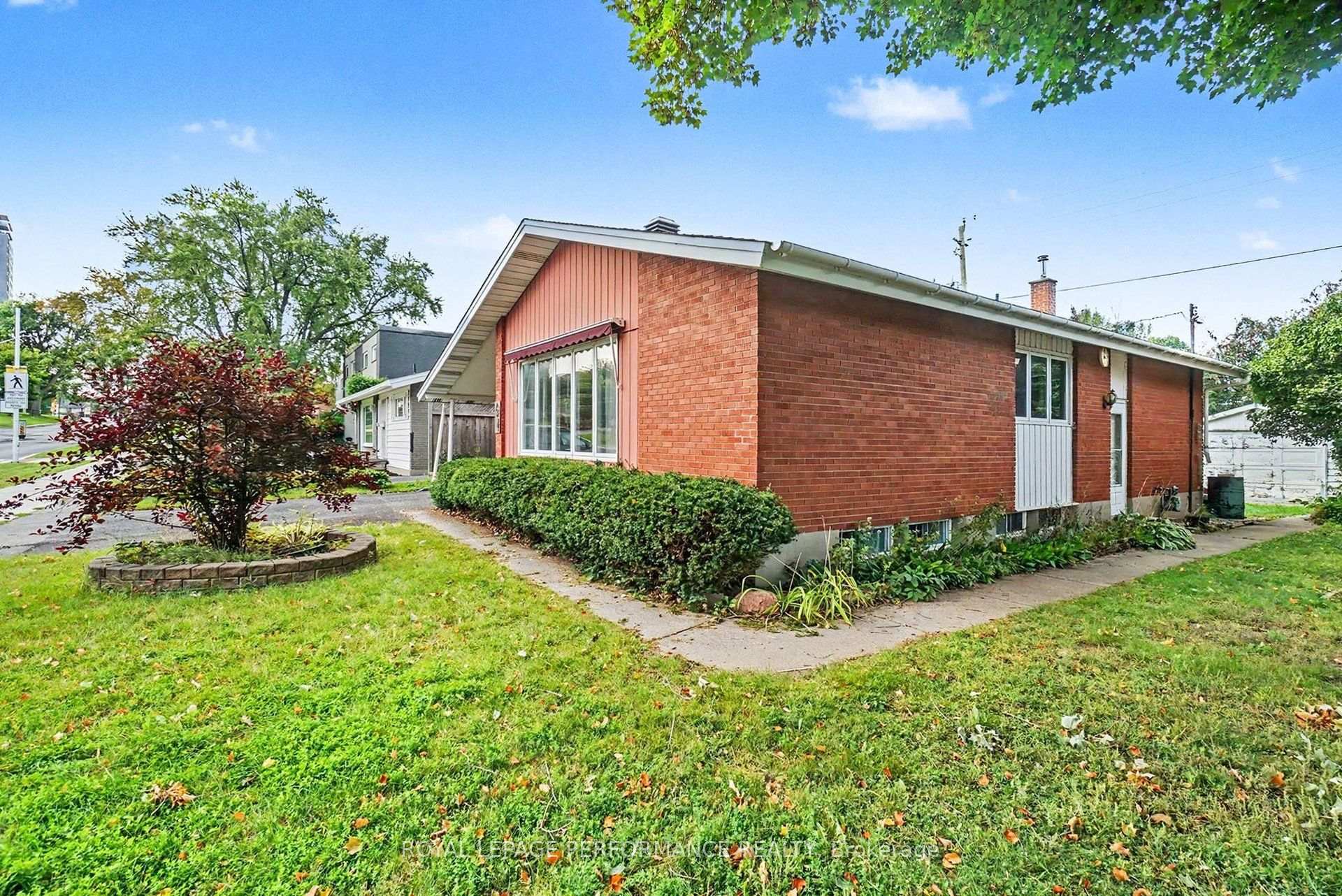 Photo 20 of 1374 Highgate Road, Ottawa, Parkway Park — HOMEH