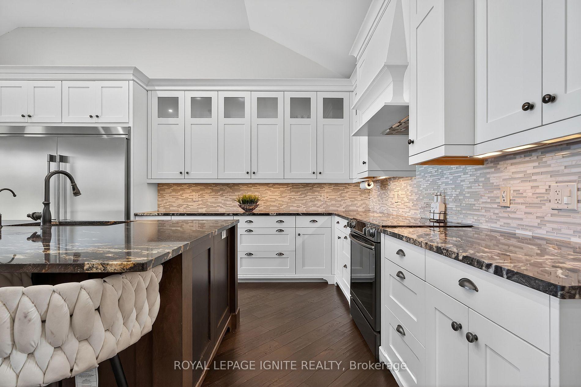 Photo 10 of 4659 Lobsinger Line, Wellesley — HOMEH