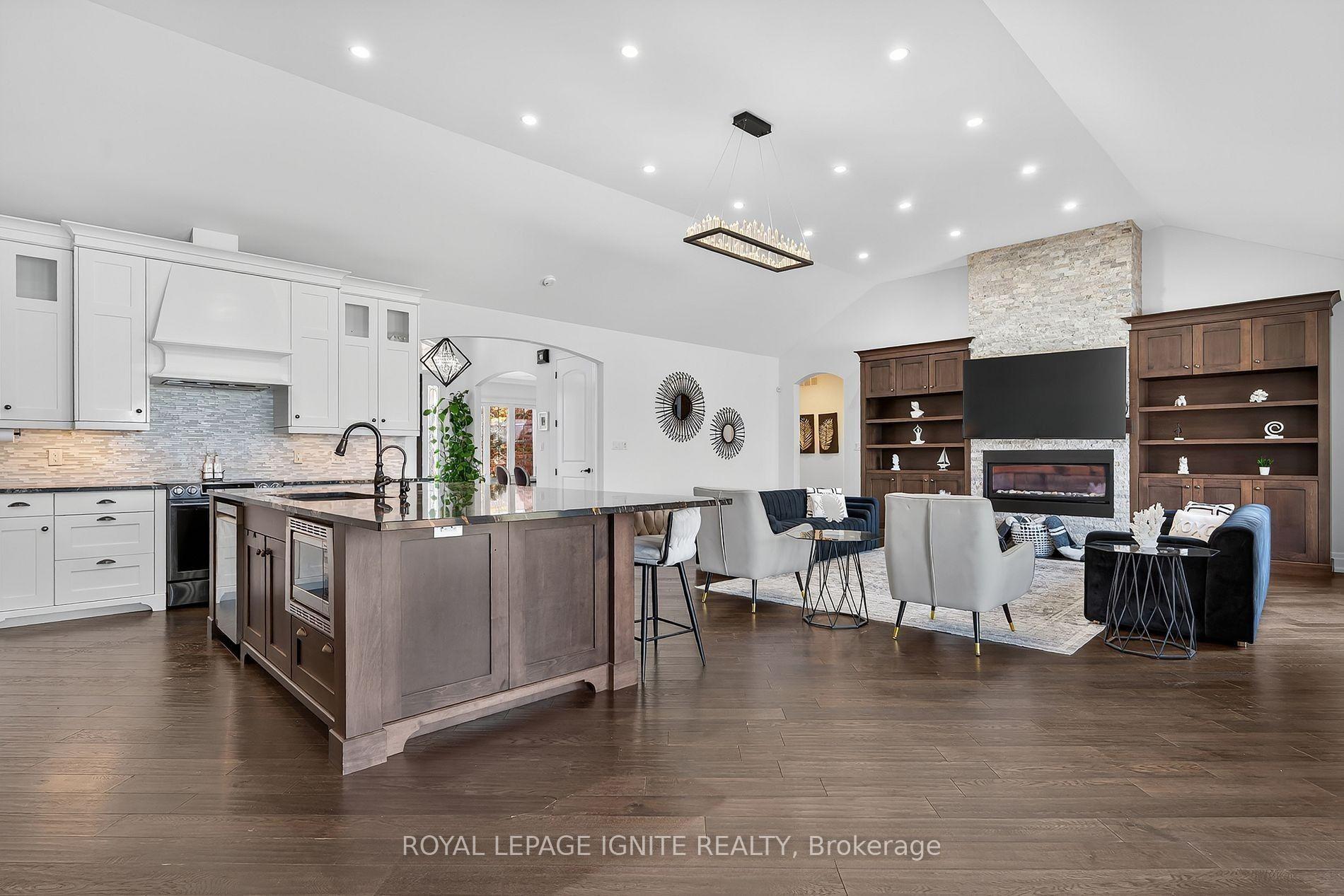 Photo 14 of 4659 Lobsinger Line, Wellesley — HOMEH