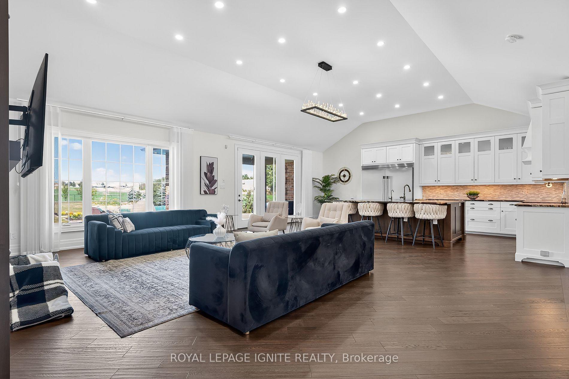 Photo 17 of 4659 Lobsinger Line, Wellesley — HOMEH