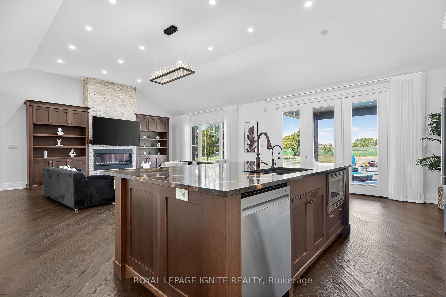 Photo 19 of 4659 Lobsinger Line, Wellesley — HOMEH
