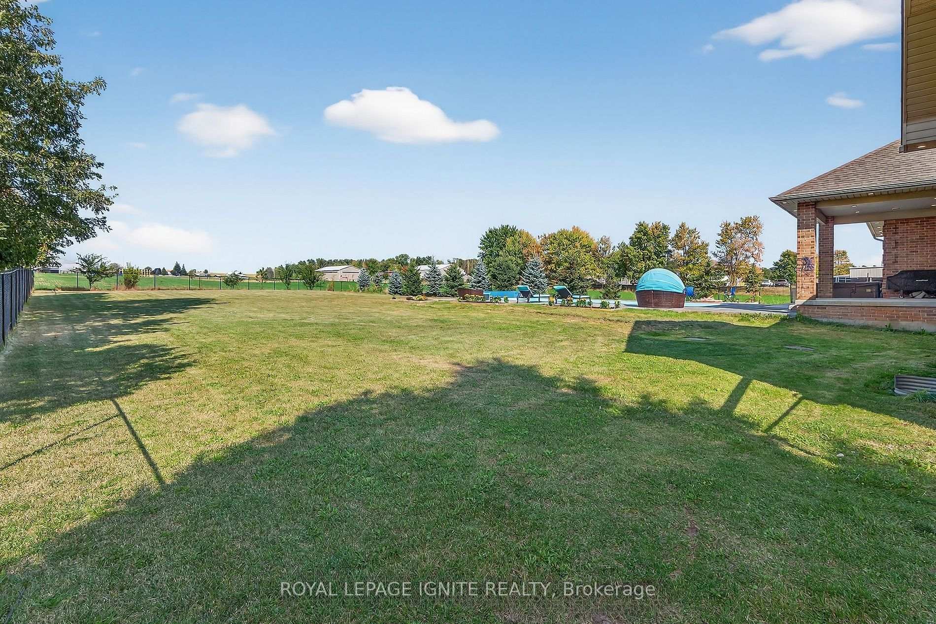 Photo 35 of 4659 Lobsinger Line, Wellesley — HOMEH