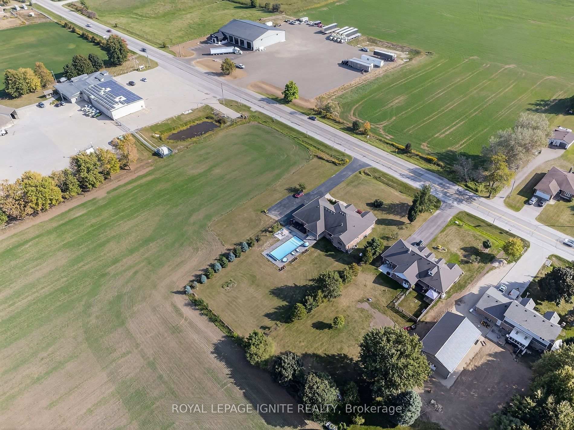Photo 42 of 4659 Lobsinger Line, Wellesley — HOMEH