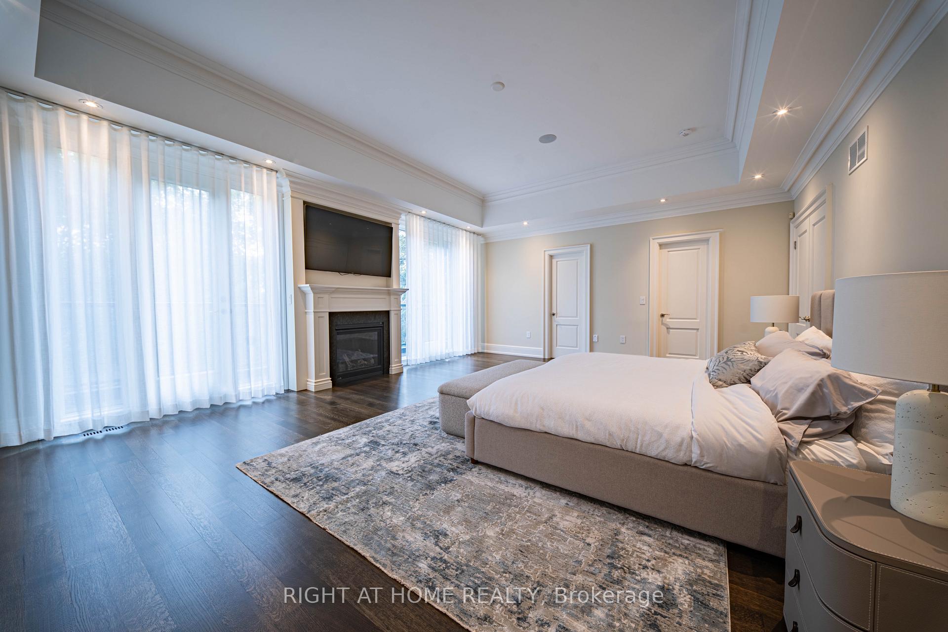 Photo 20 of 2 Finchley Road, Etobicoke, Edenbridge-Humber Valley — HOMEH