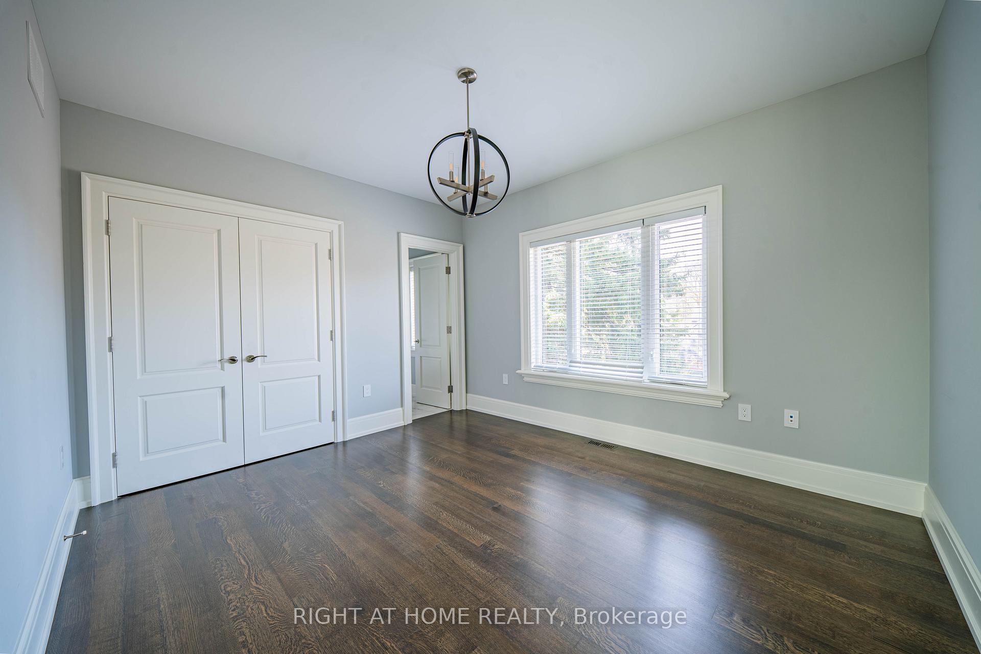 Photo 26 of 2 Finchley Road, Etobicoke, Edenbridge-Humber Valley — HOMEH