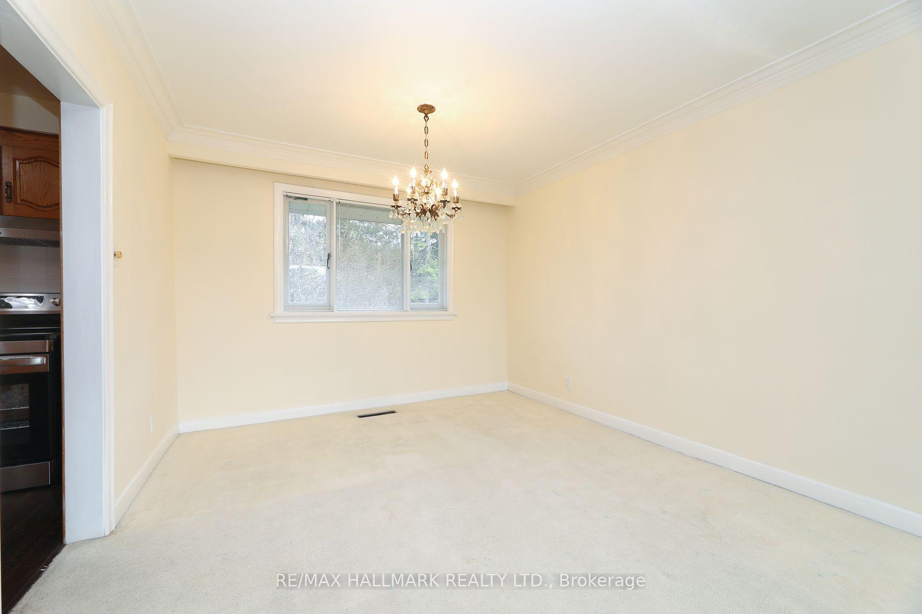 Photo 7 of 41 Commons Drive, Scarborough, Tam O'Shanter-Sullivan — HOMEH