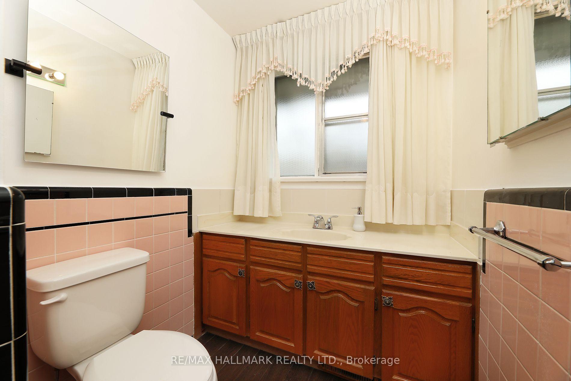 Photo 19 of 41 Commons Drive, Scarborough, Tam O'Shanter-Sullivan — HOMEH