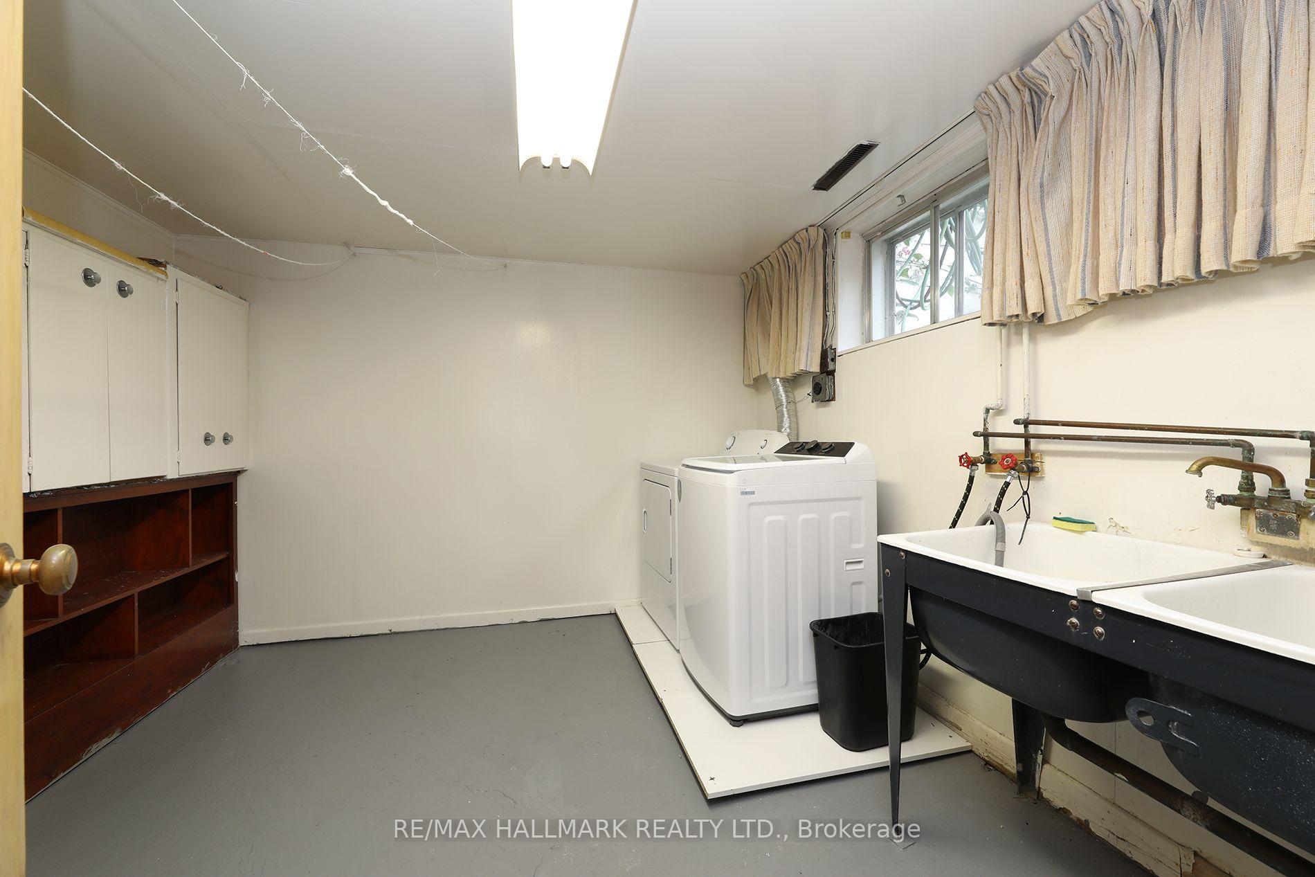 Photo 27 of 41 Commons Drive, Scarborough, Tam O'Shanter-Sullivan — HOMEH