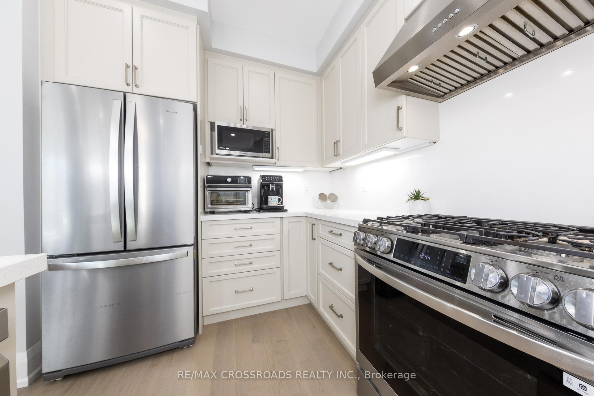 Photo 10 of 15 Percy Rye Avenue, Markham, Angus Glen — HOMEH
