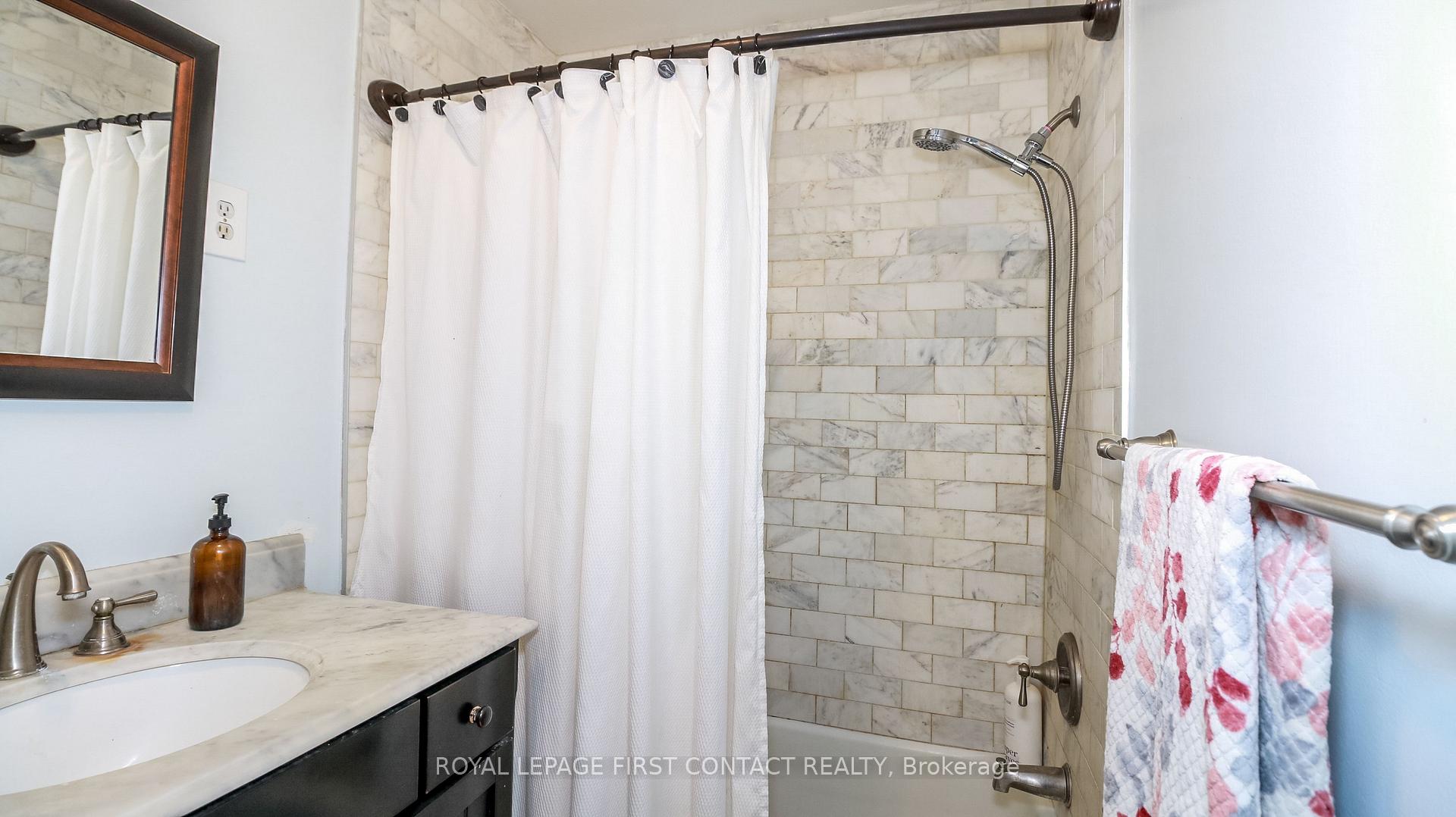 Photo 12 of 121 Mulcaster Street, Barrie, Codrington — HOMEH